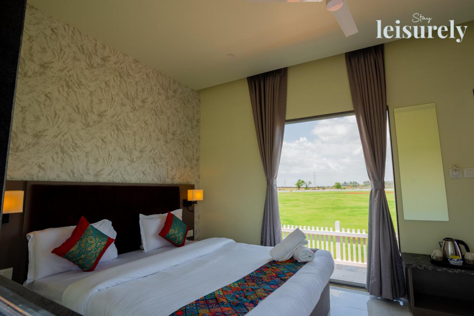 Stay Leisurely - Pavilion By The Hills, Lonavala - Stadium View Rooms 외부 사진